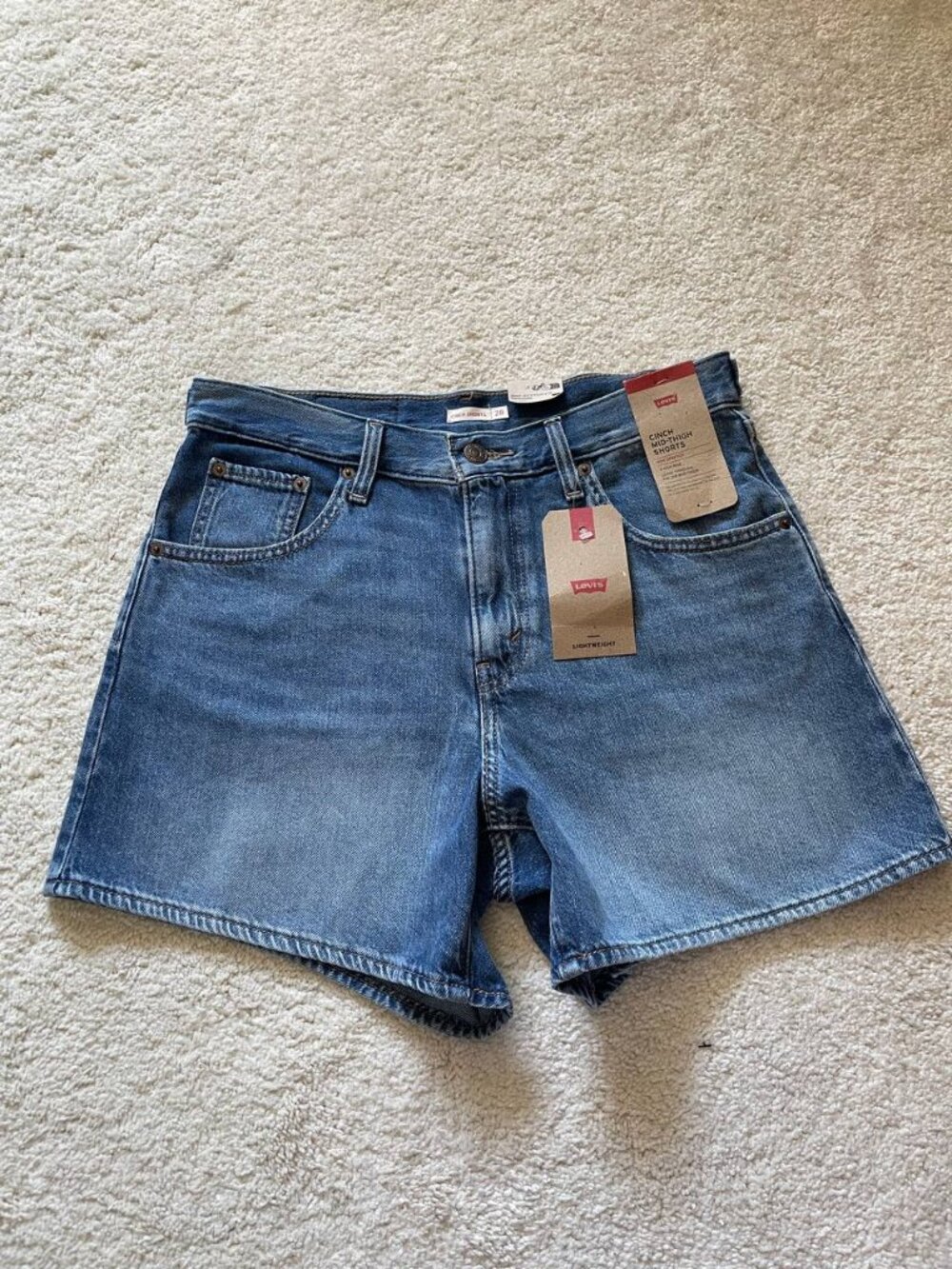NWT Levi's Cinch High Rise Denim Shorts Size 28